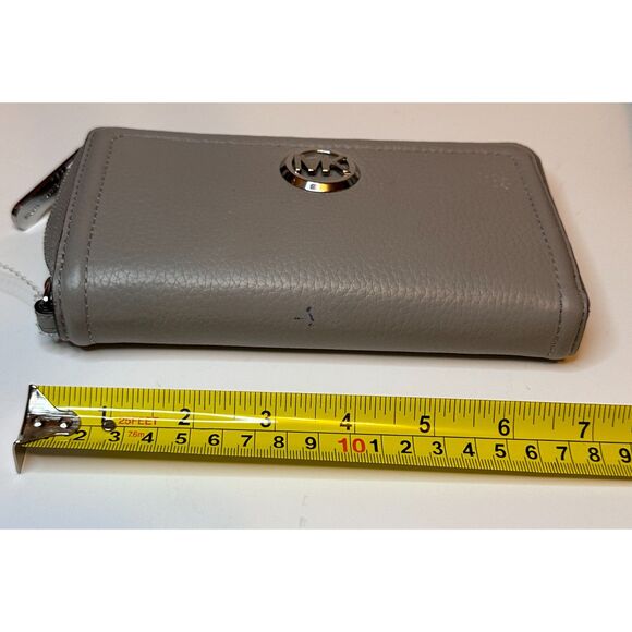 Michael Kors Gray Zip Around Wallet/Wristlet - Picture 5 of 7